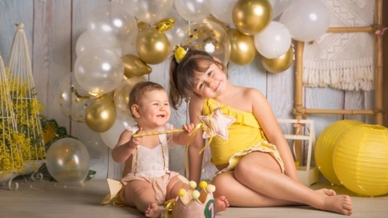 Newborns, Families, Classic