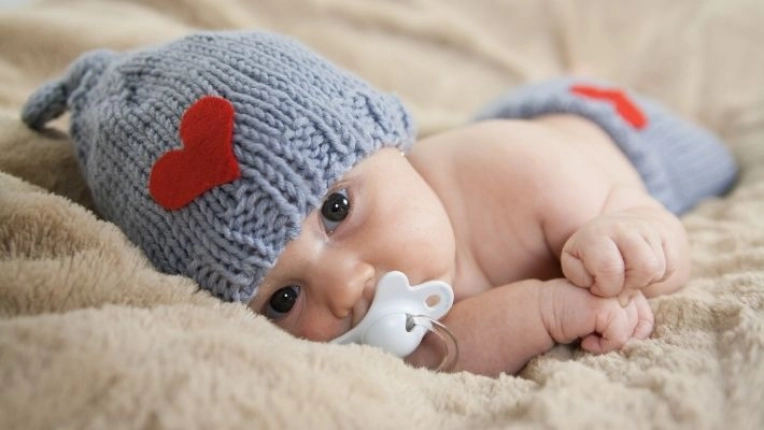 Newborns, Lifestyle
